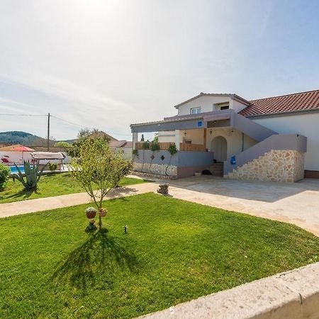 Home Idassa Ζαντάρ Εξωτερικό φωτογραφία