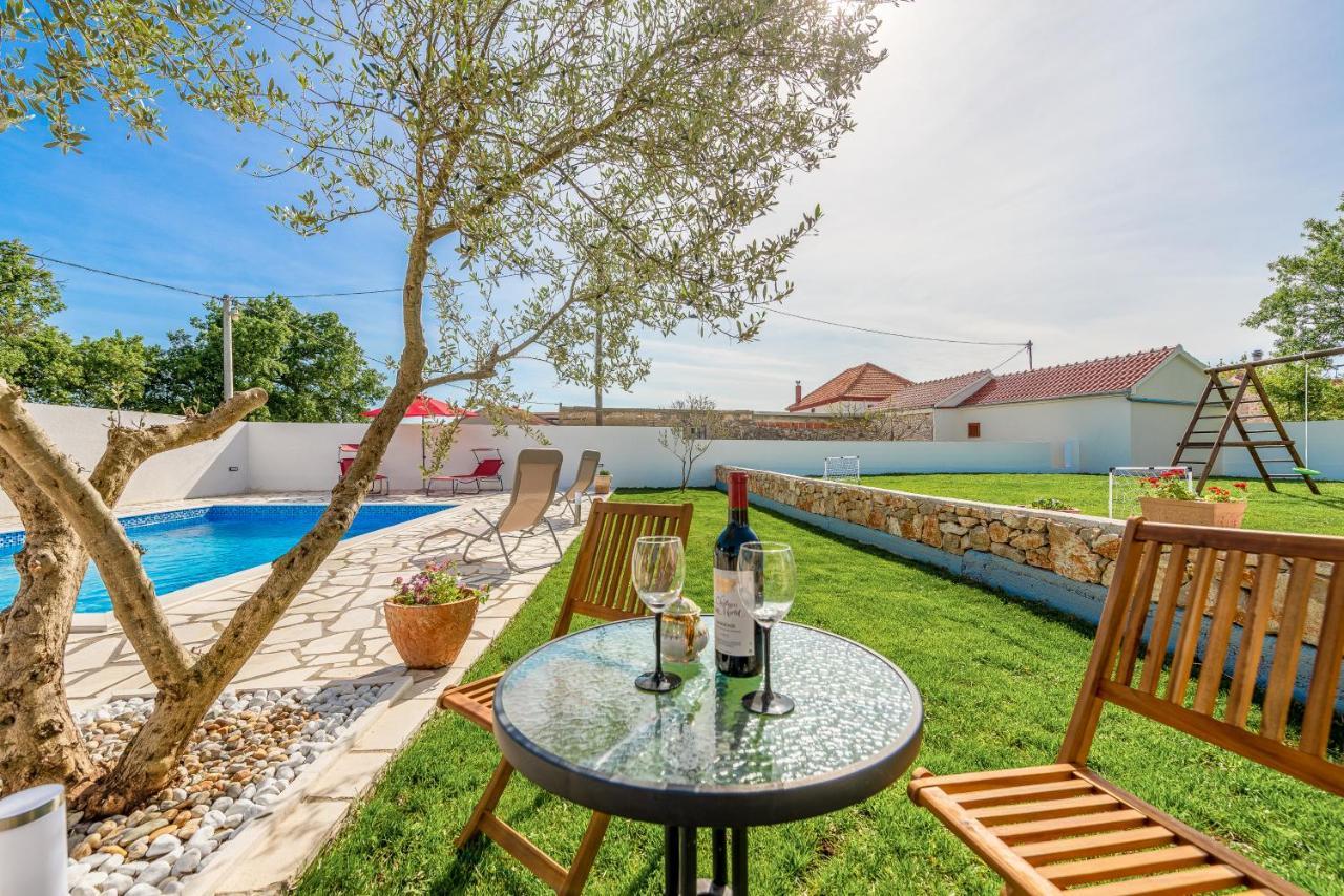 Home Idassa Ζαντάρ Εξωτερικό φωτογραφία