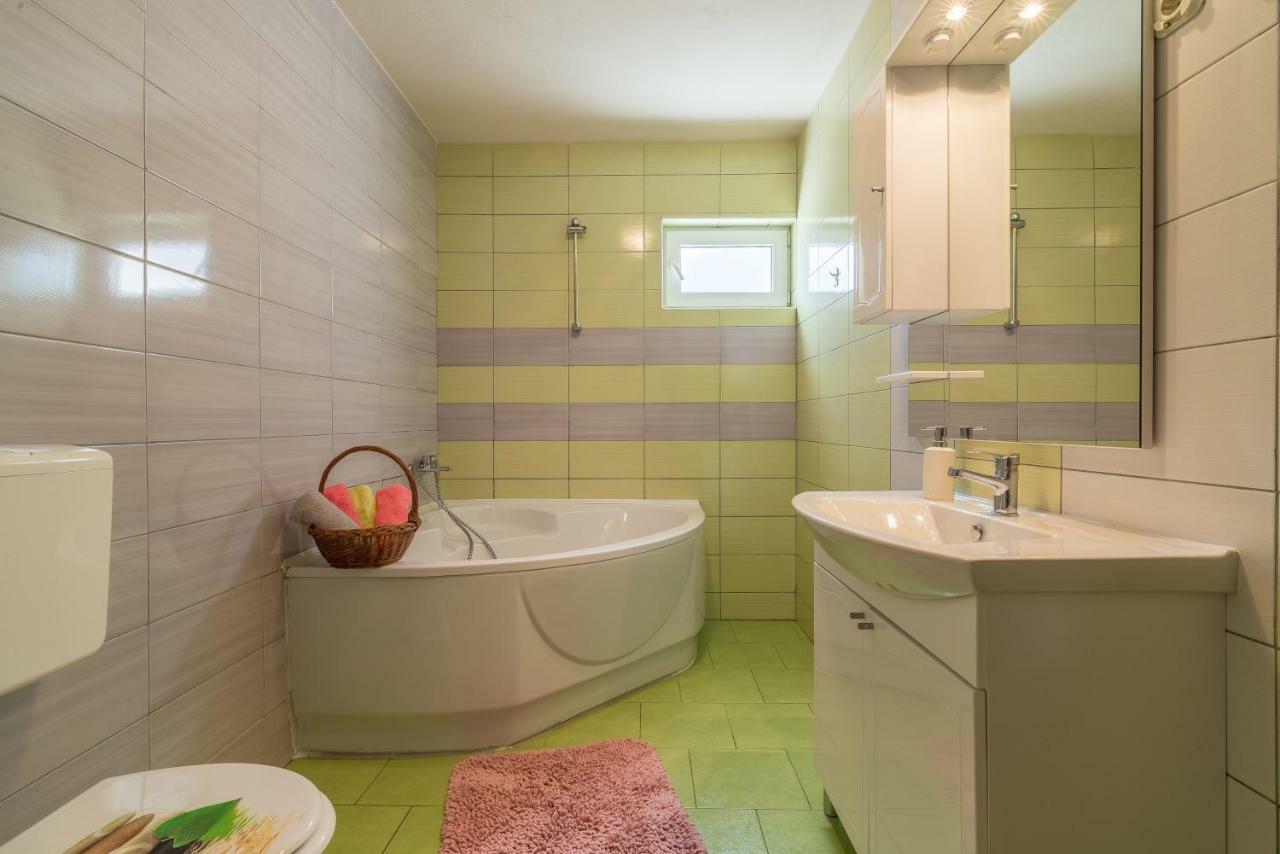 Home Idassa Ζαντάρ Εξωτερικό φωτογραφία