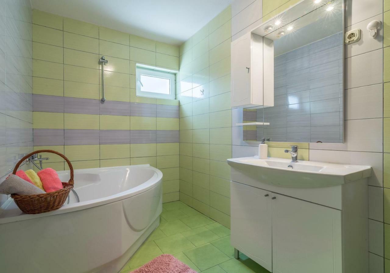 Home Idassa Ζαντάρ Εξωτερικό φωτογραφία